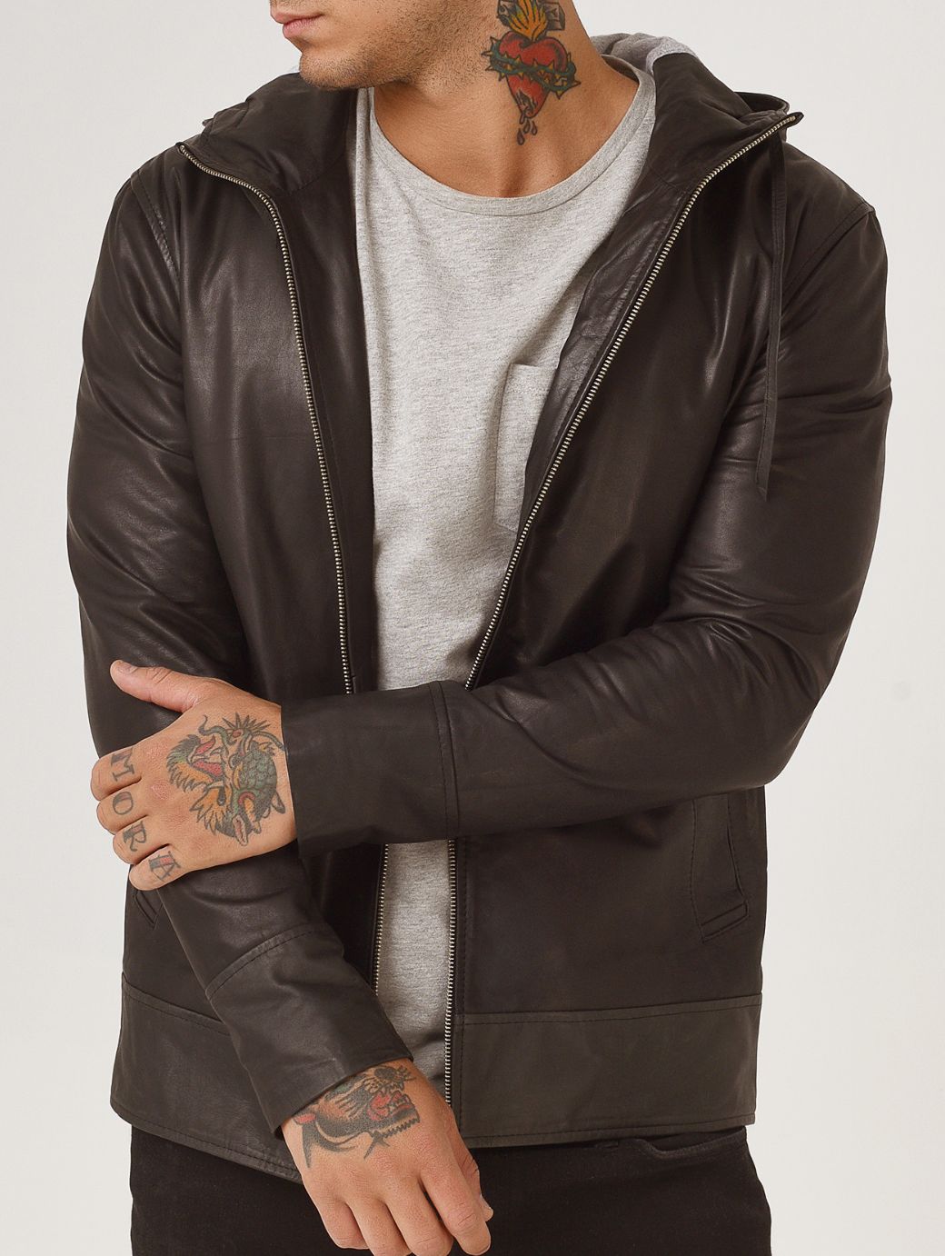 CORVE FULL BLACK
