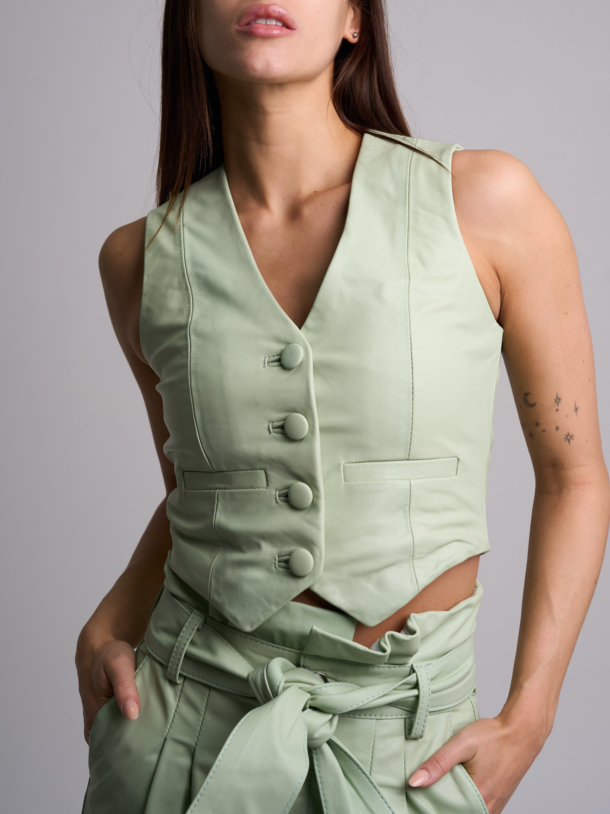 CLAIRE LIGHT GREEN