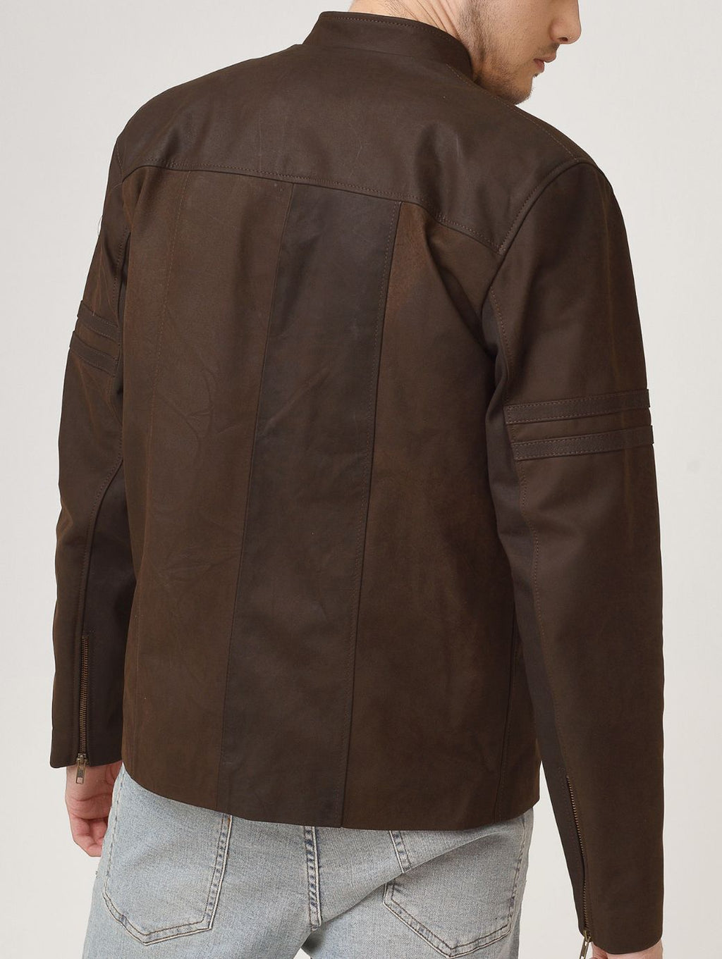 MARK ENGRASADO BROWN