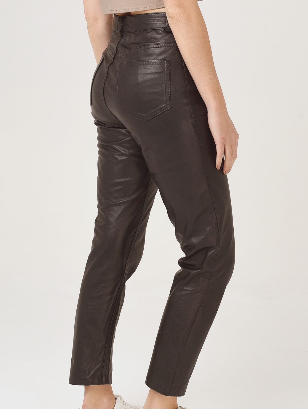PANTALON MOM GINA BLACK