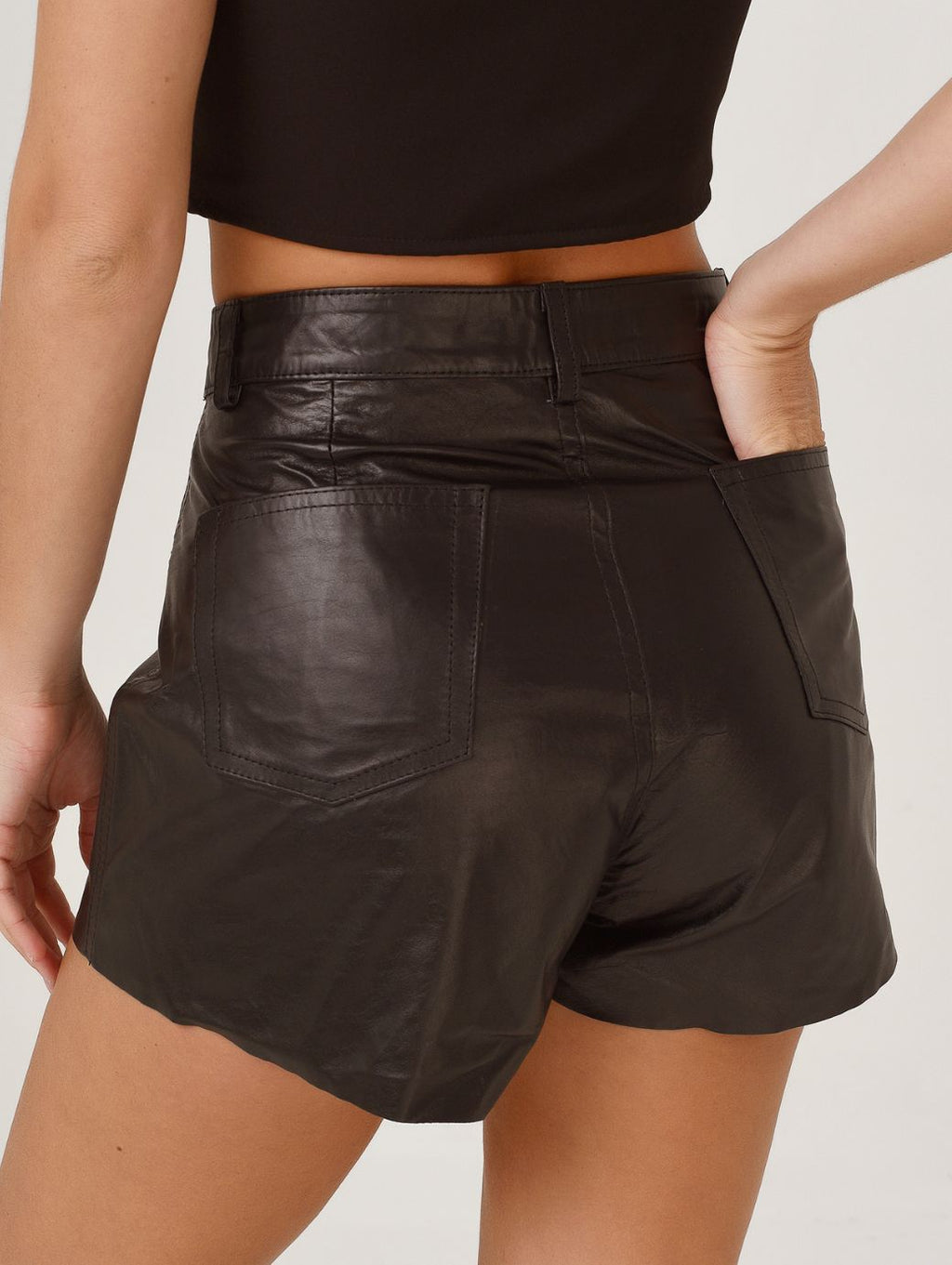 SHORT KALA JEAN BLACK