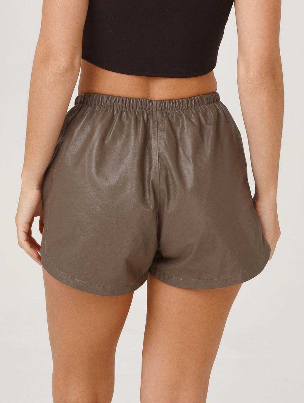 SHORT DONNA GREY