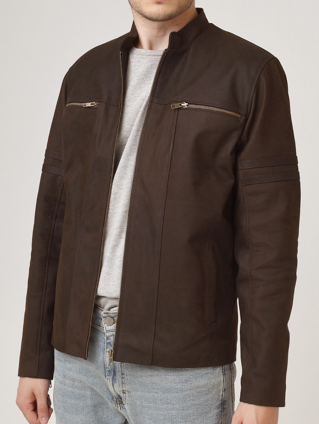 MARK ENGRASADO BROWN