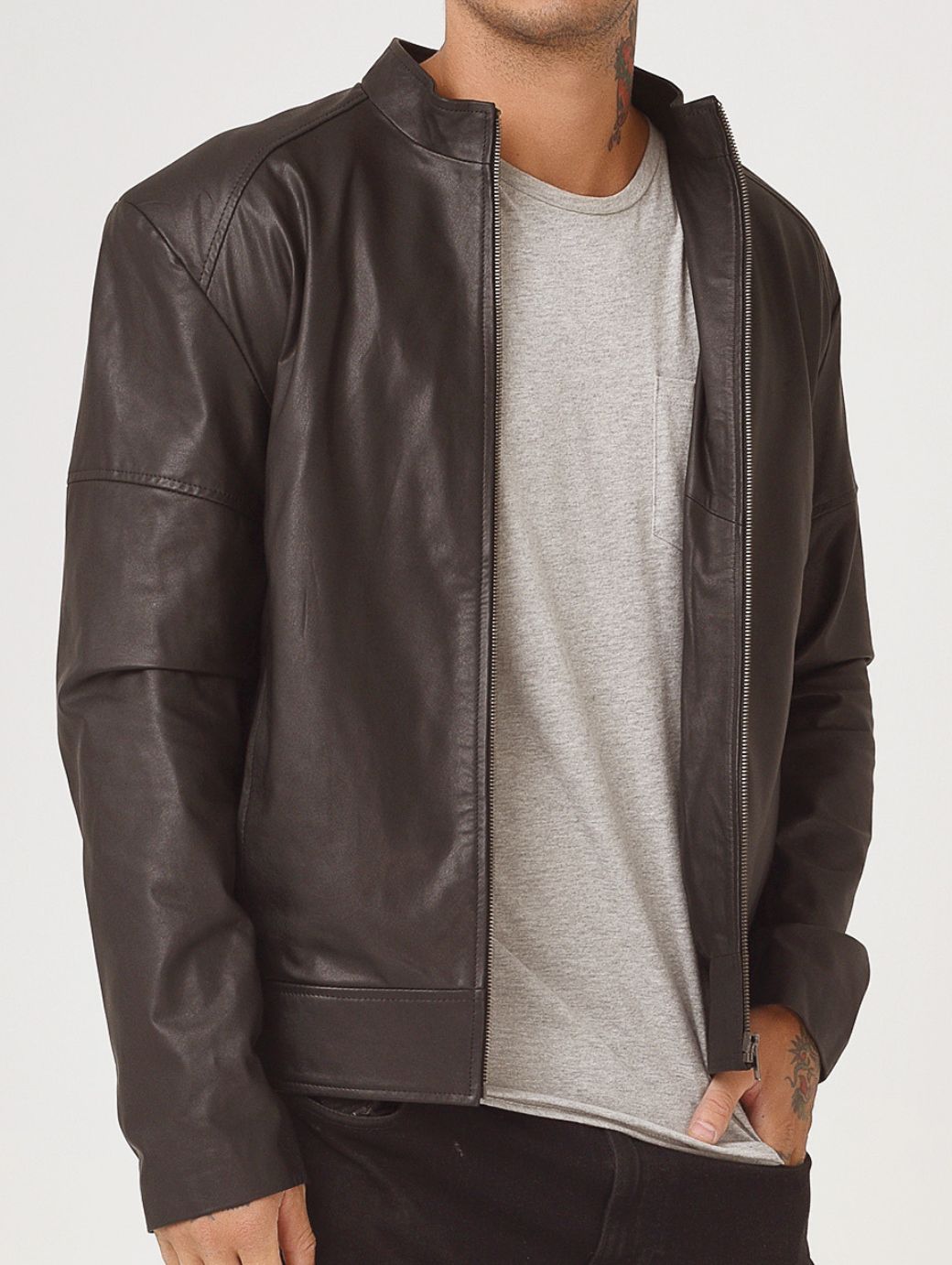 CESAR BASIC BLACK