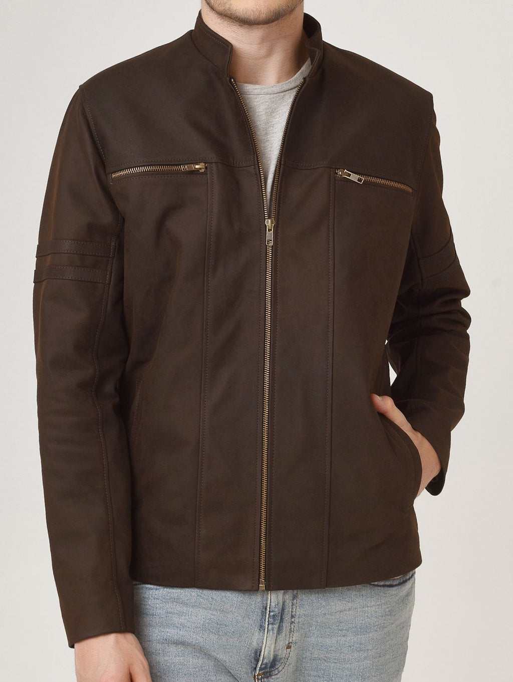 MARK ENGRASADO BROWN